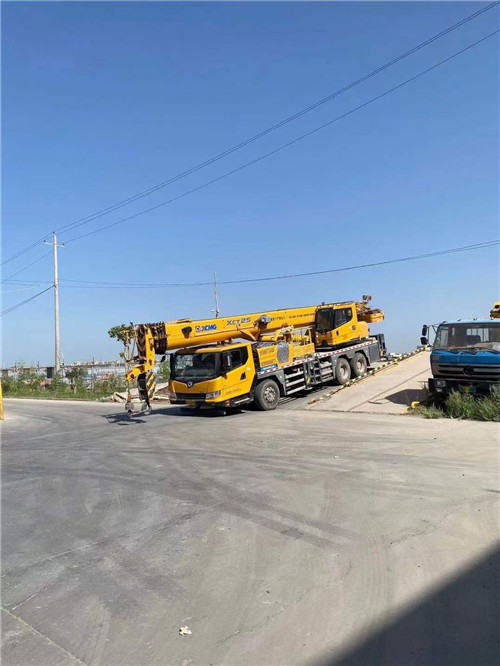 永定区吊车作业时，可能会产生哪些额外收费项目？